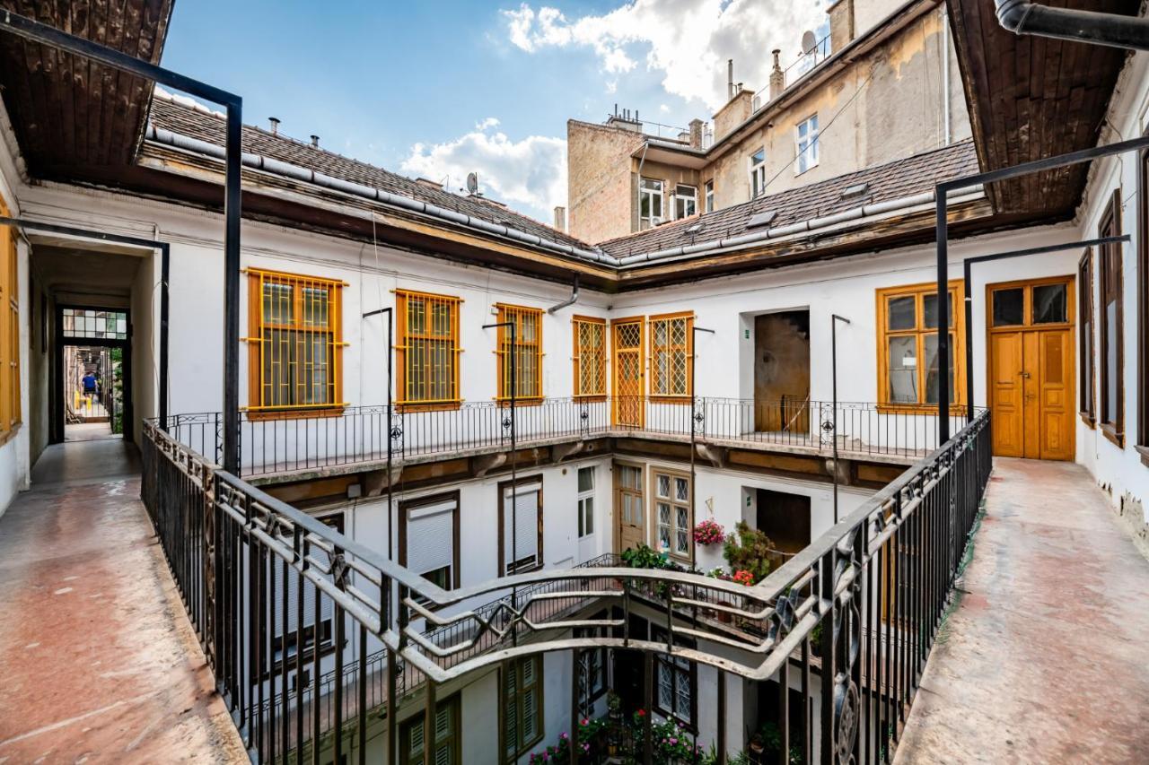 Blue Peace Downtown Apartment 부다페스트 외부 사진