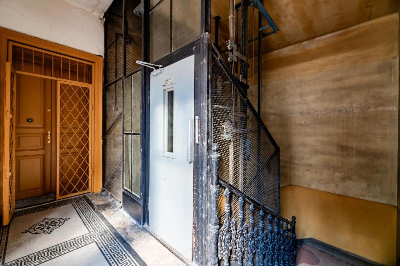 Blue Peace Downtown Apartment 부다페스트 외부 사진